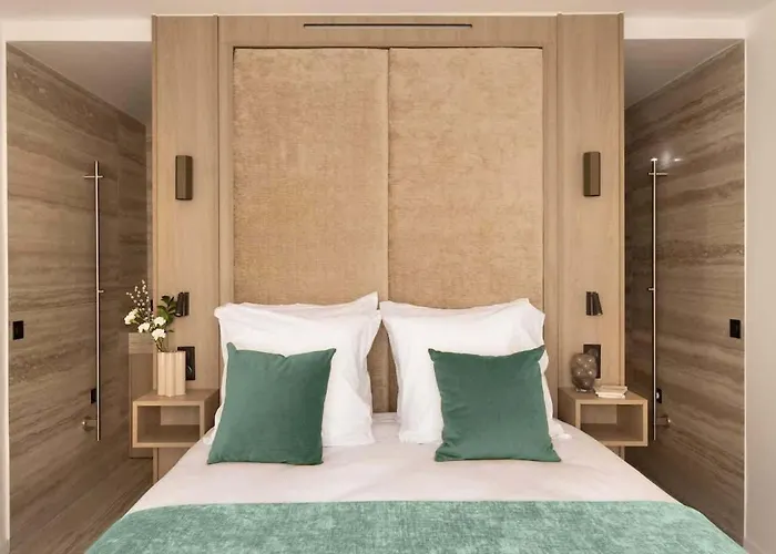 Superb Air-conditioned Le Marais *