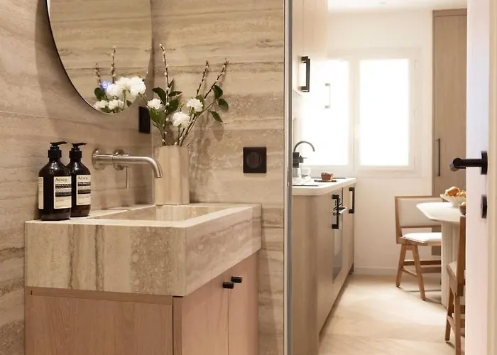 Superb Air-conditioned Le Marais